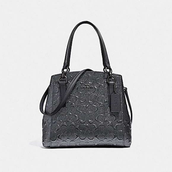 Coach Handbags - COACH Women's Pebbled Minetta Crossbody LI/Navy Cross Body